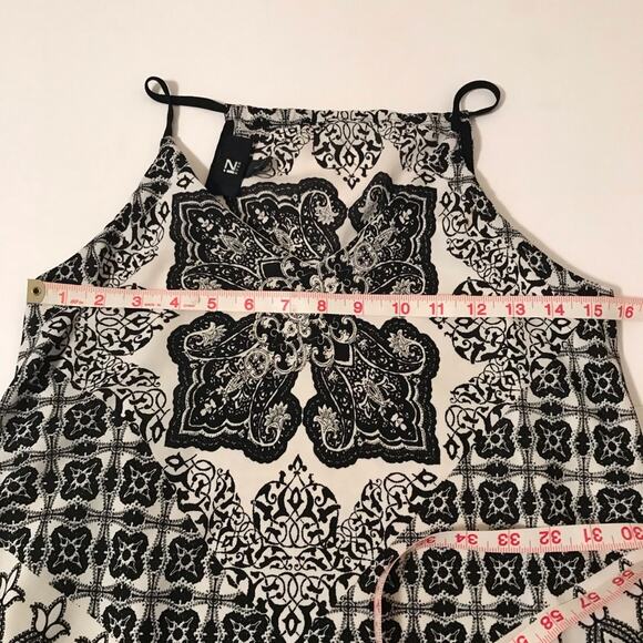 IZ Byer Bandana style top boho sleeveless v neck - Picture 4 of 8